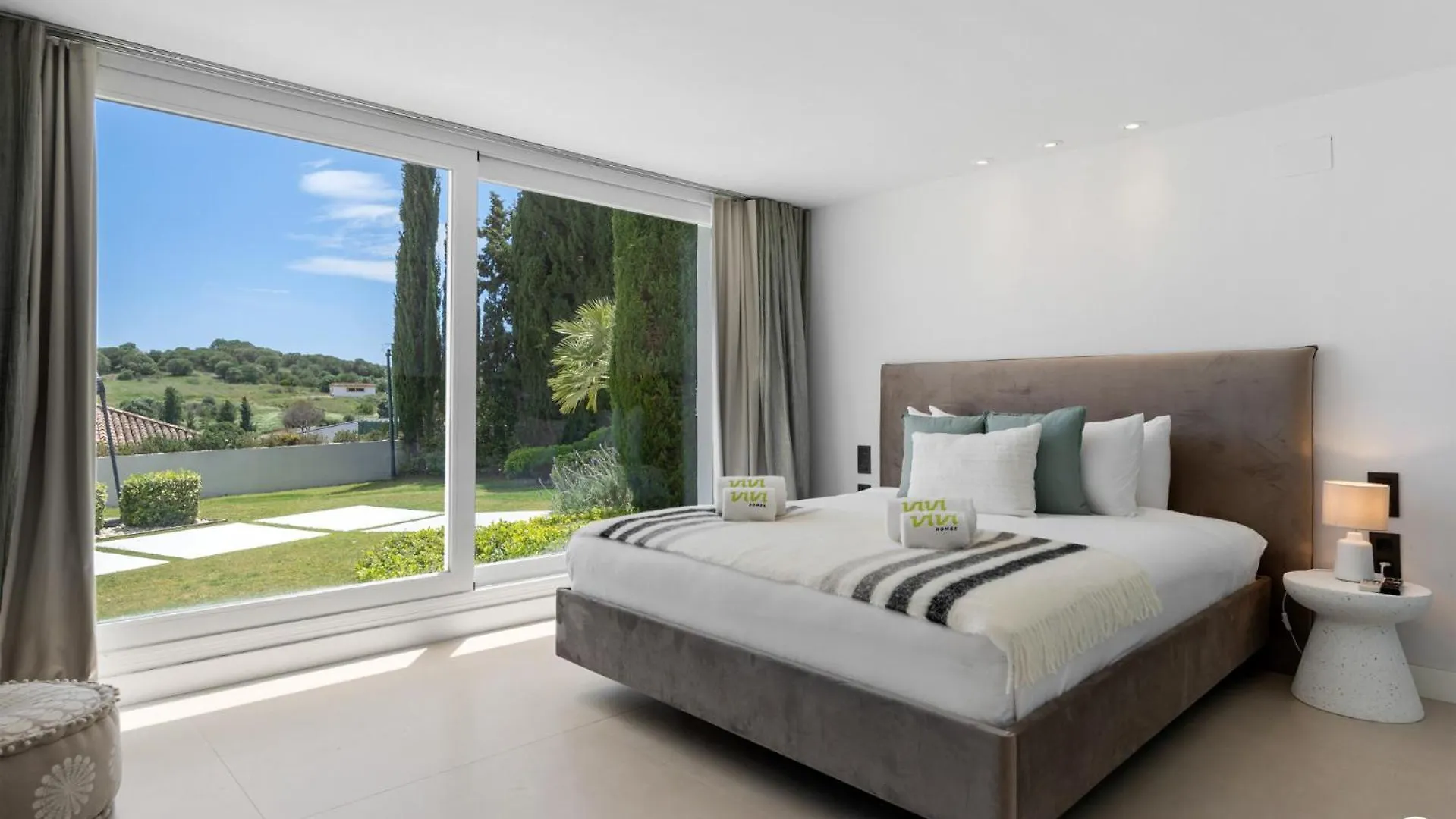 Vivi Homes -Villa Carat Pool, Cinema, Golf & Terrace Estepona 0*,  Spain