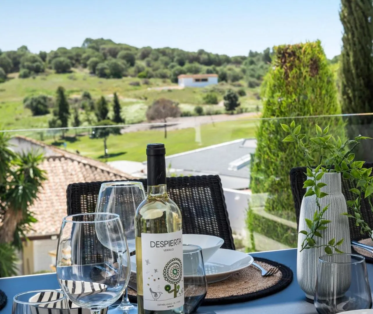 Vivi Homes -Villa Carat Pool, Cinema, Golf & Terrace Estepona Villa