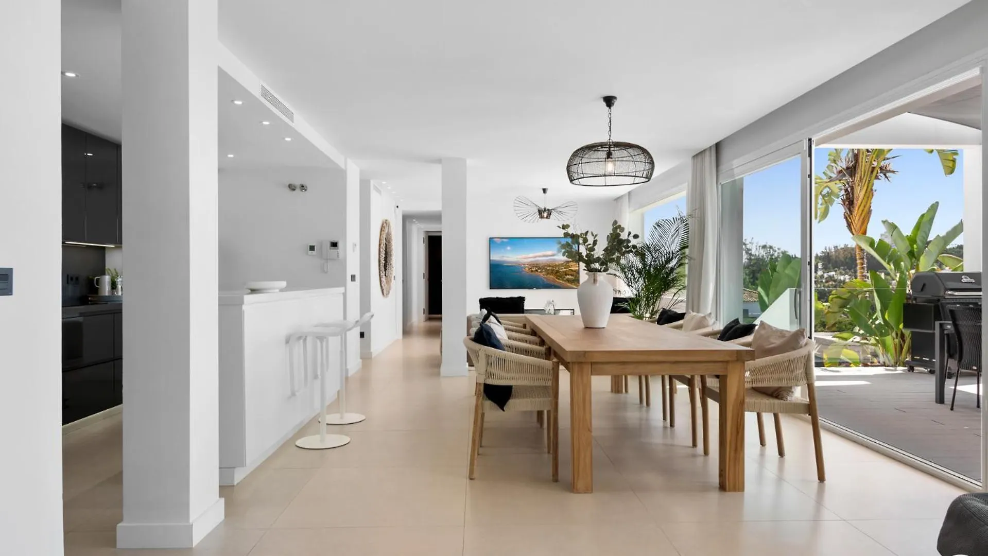 Vivi Homes -Villa Carat Pool, Cinema, Golf & Terrace Estepona Spanyolország